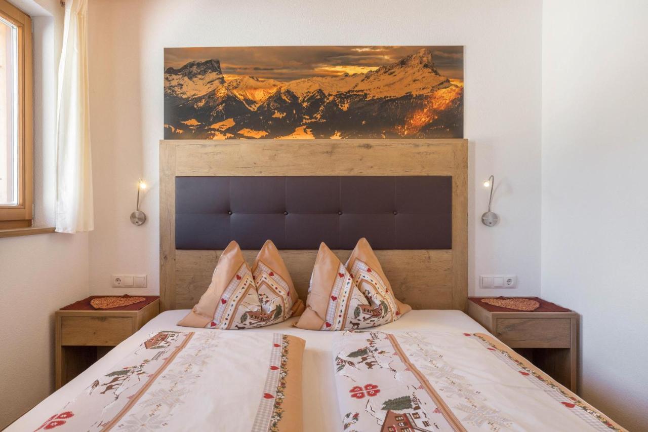 Ciasa Funtanies Sas Dla Crusc Apartment San Martino in Badia Bagian luar foto