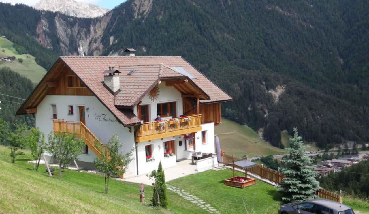 Ciasa Funtanies Sas Dla Crusc Apartment San Martino in Badia Bagian luar foto